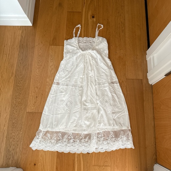 Spell White Lace Peaches Dress - Picture 5 of 8